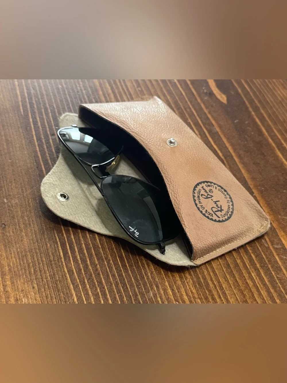 Vintage Ray-Ban B&L Aviator L2823 VUAS Black Sunglasses USA with Original Case